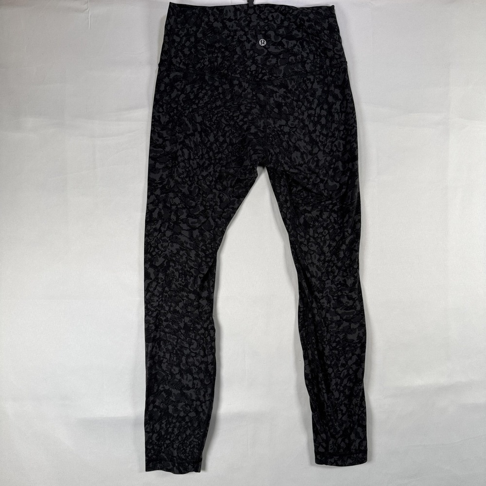 Lululemon Leggings Womens sz 6 Black Camo High Rise Ankle Yoga Gym Pants Running